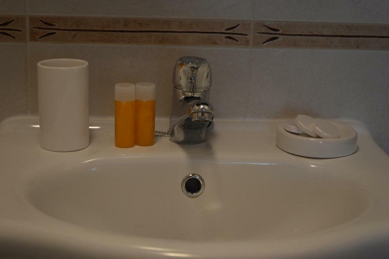 Piso Da Empegada Apartment อาร์ซูอา ภายนอก รูปภาพ
