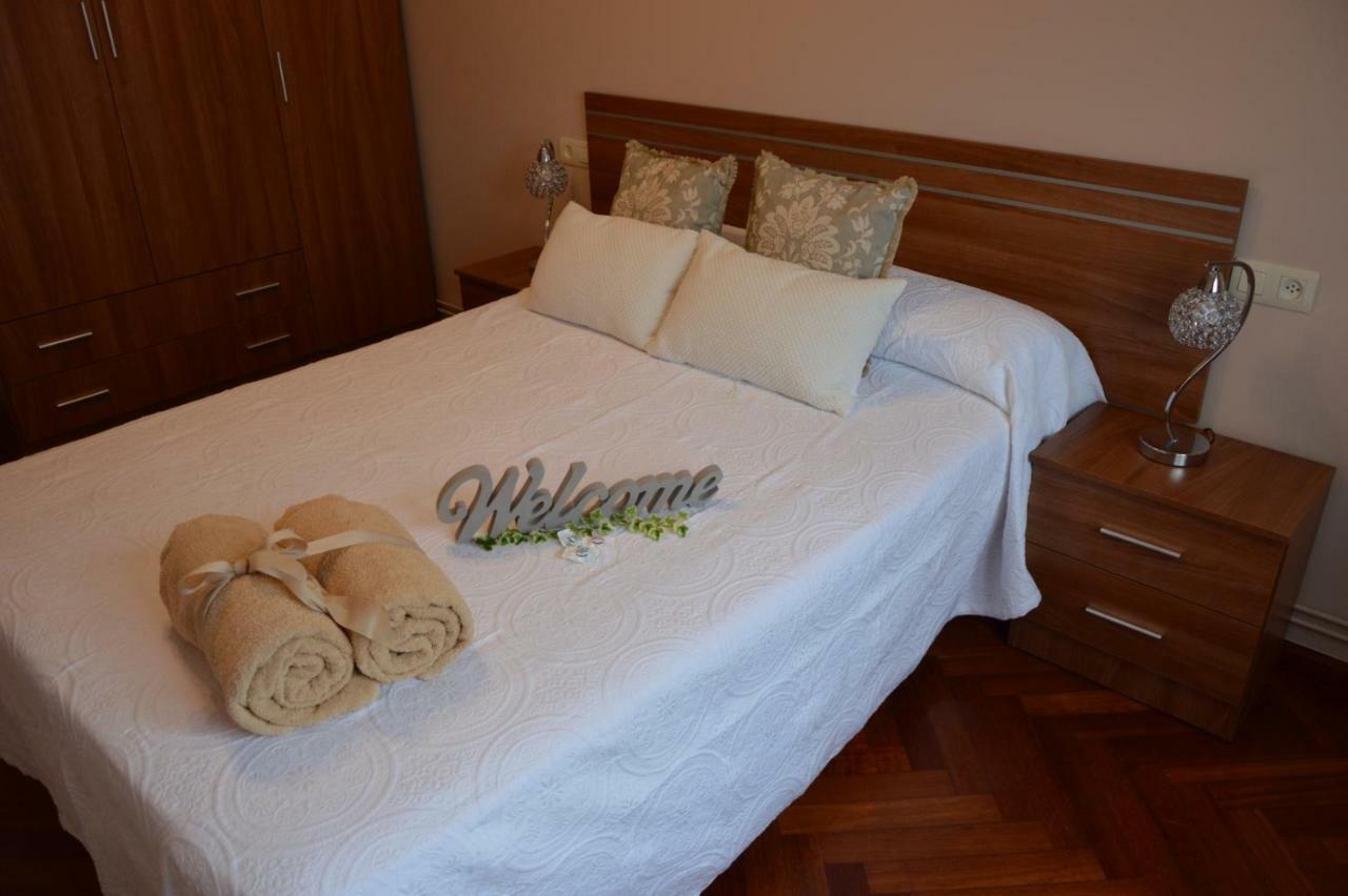Piso Da Empegada Apartment อาร์ซูอา ภายนอก รูปภาพ