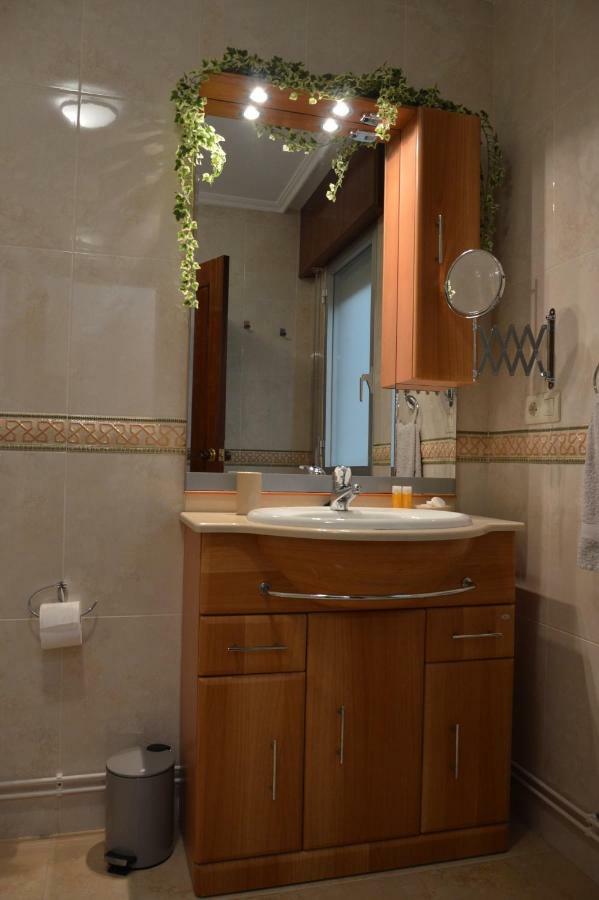 Piso Da Empegada Apartment อาร์ซูอา ภายนอก รูปภาพ