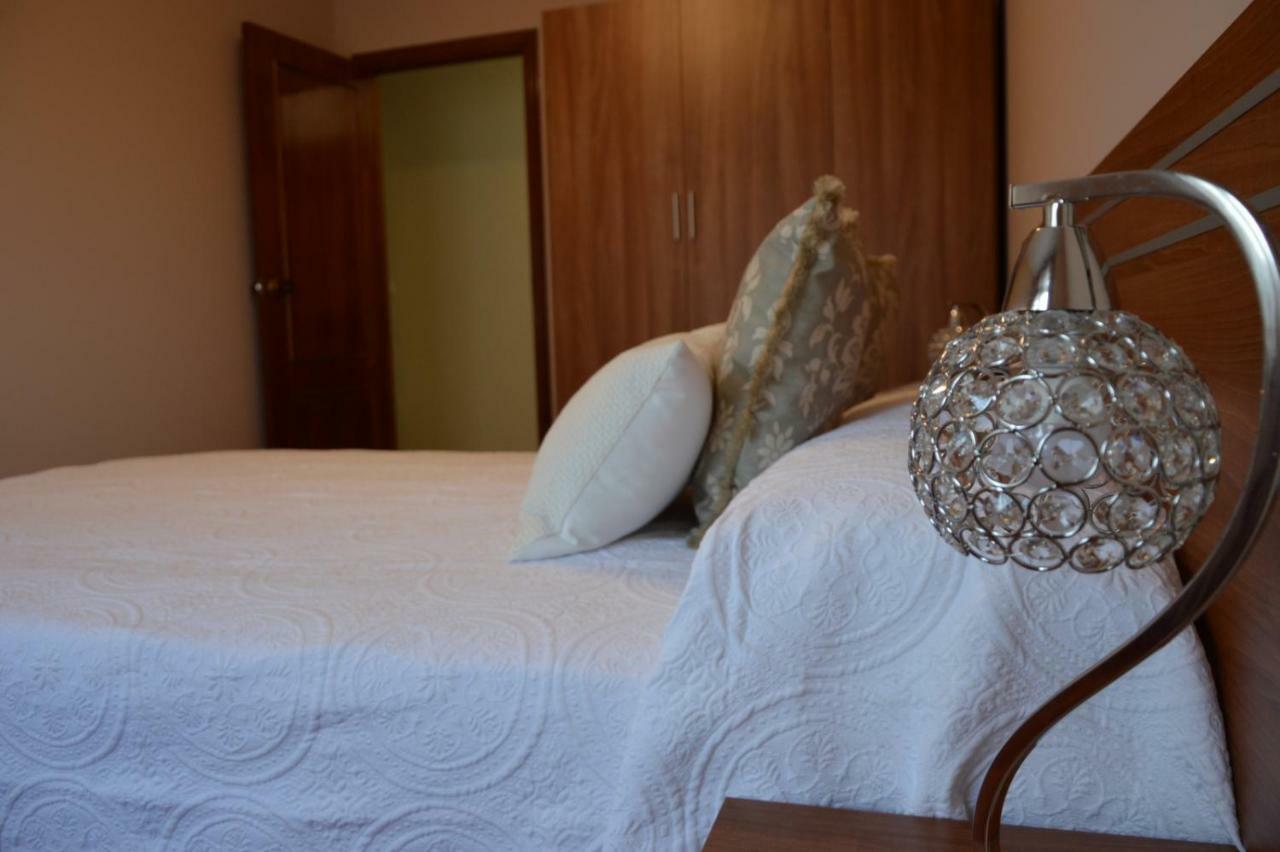 Piso Da Empegada Apartment อาร์ซูอา ภายนอก รูปภาพ