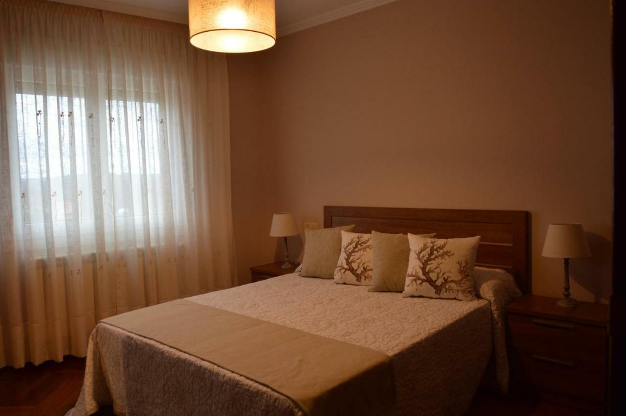 Piso Da Empegada Apartment อาร์ซูอา ภายนอก รูปภาพ