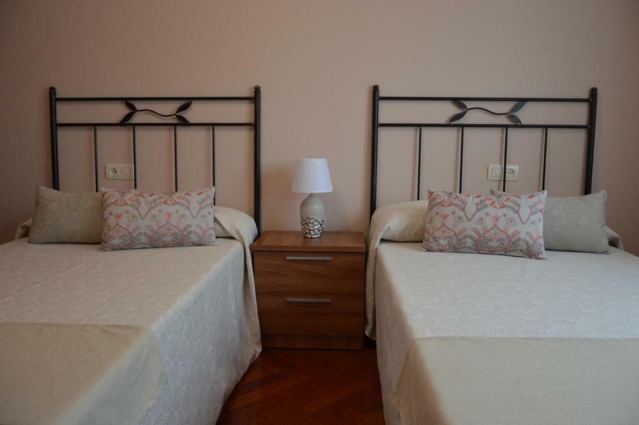 Piso Da Empegada Apartment อาร์ซูอา ภายนอก รูปภาพ